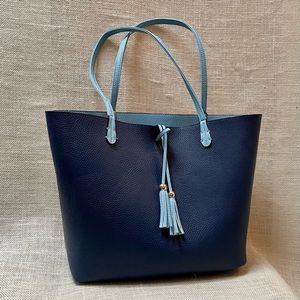 Imoshion Handbags Women's Reversible Bag-in-Bag Tote in Navy & Light Blue